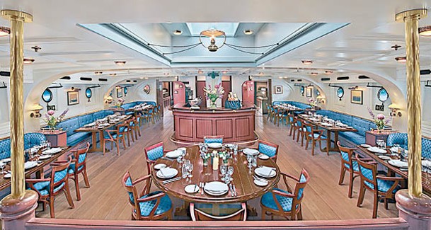 快船餐廳裝潢精美。