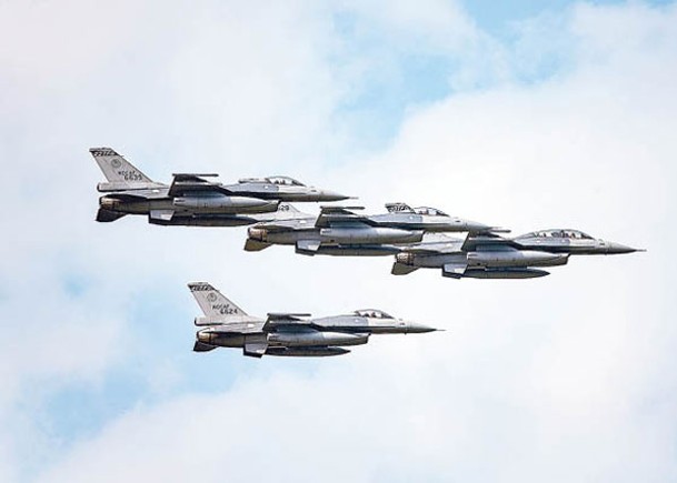 大陸促美方停止向台供武，圖為台灣空軍F16V戰機。