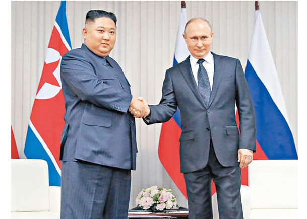 金正恩（左）過往與普京（右）會晤。