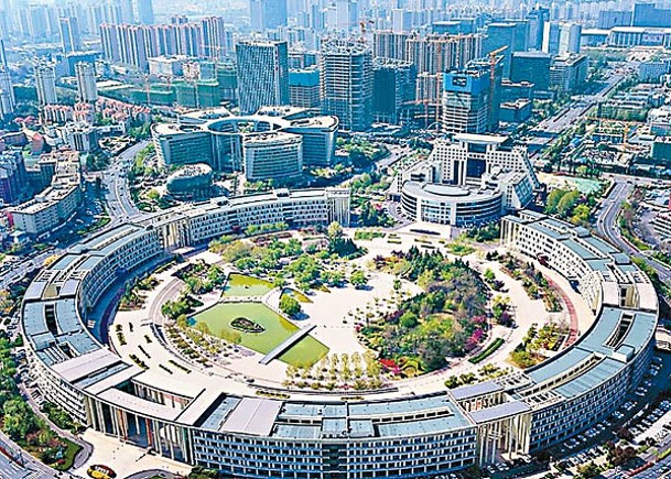 山東省會濟南市近日推出首個「海右人才日」。圖為濟南市貌。