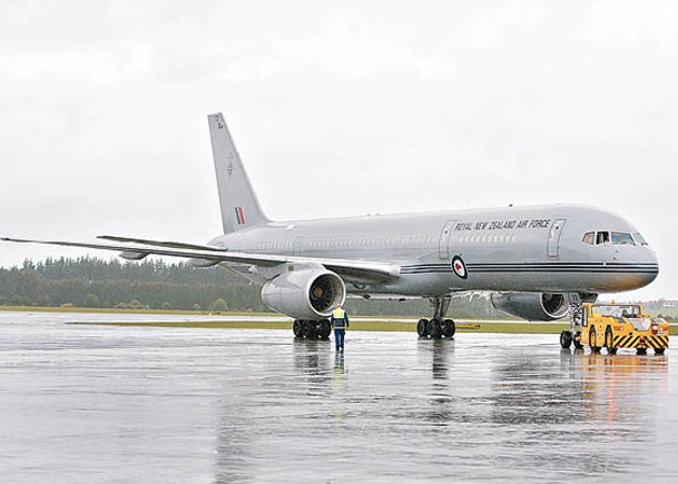 波音客機中途加油故障  紐總理需換機飛日本