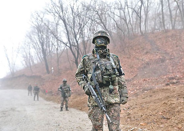 南韓一方在非軍事區部署士兵。（Getty Images圖片）