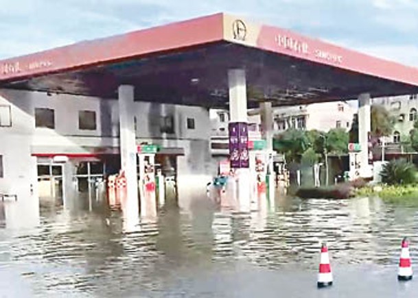 江西從上月開始發生洪澇和地質災害，共造成156.3萬人受災。