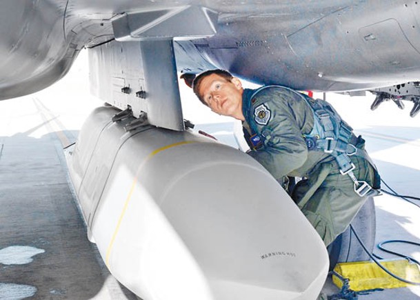 日本購美巡航導彈  供F15搭載
