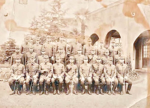 登戶研究所軍官於1944年合照。