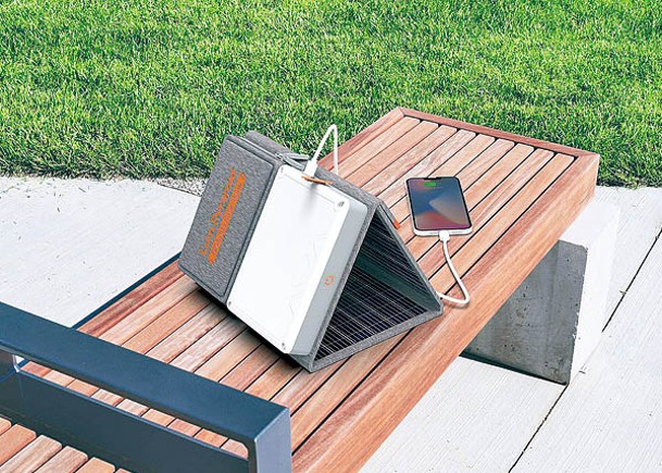潮流創意：太陽能外置充電器  防水防塵