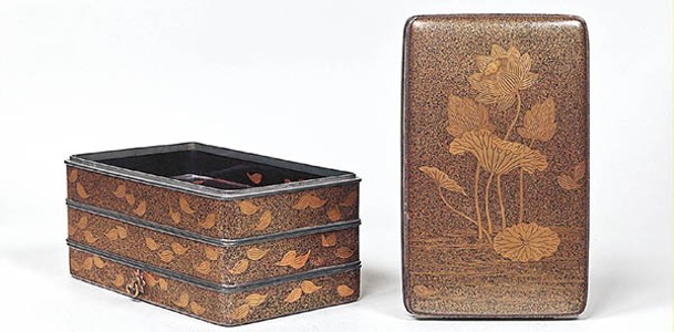 日方展出室町時期的蓮池蒔繪經箱。