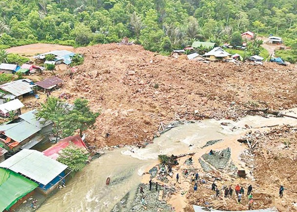 暴雨侵襲冧山泥  印尼金礦23死