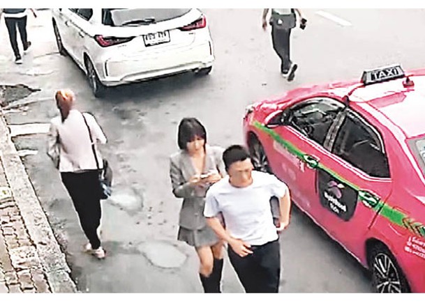 閉路電視片段顯示，嚴女本月初與一名男子在街上現蹤。