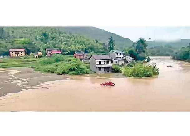 八面山瑤族鄉遭淹沒。