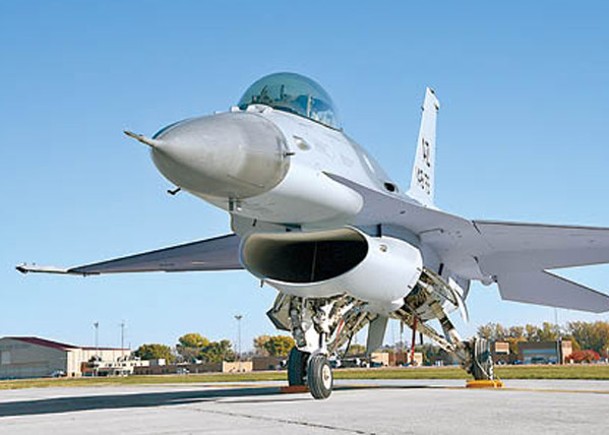 烏克蘭接收荷蘭6架F16戰機。