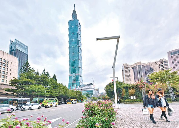 台灣方面高度關注美台避免雙重課稅法案。