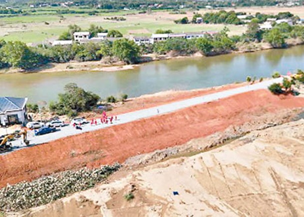 湖南湘潭市湘潭縣易俗河鎮四新堤修復完成。
