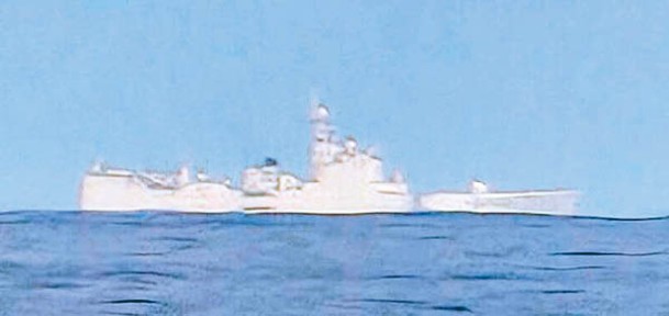 解放軍052型導彈驅逐艦現身宜蘭外海。