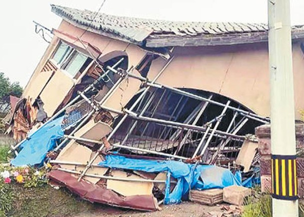 日前地震導致有房屋倒塌。