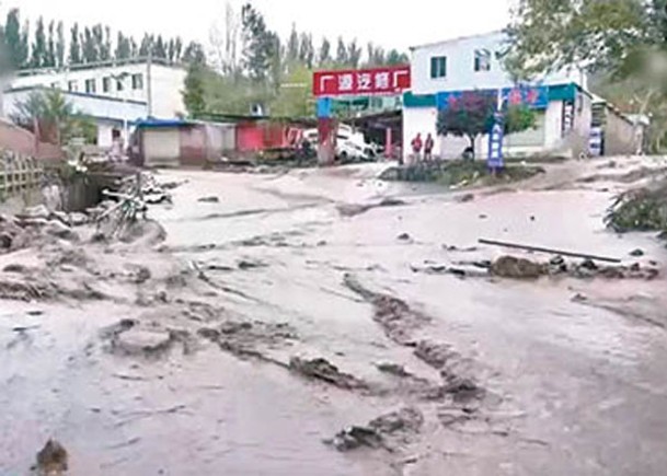 青海70年來最強暴雨  山泥傾瀉3死