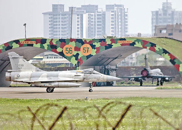 台軍有幻影戰機墜海。圖為同款戰機。（Getty Images圖片）