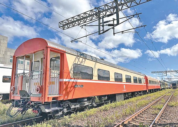 台鐵總統花車首開放  沿途歎經典便當