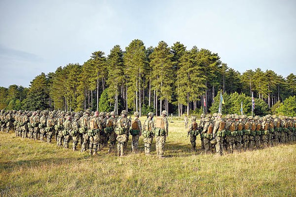 烏軍新兵入伍後將在英國接受為期5周的密集訓練。（Getty Images圖片）