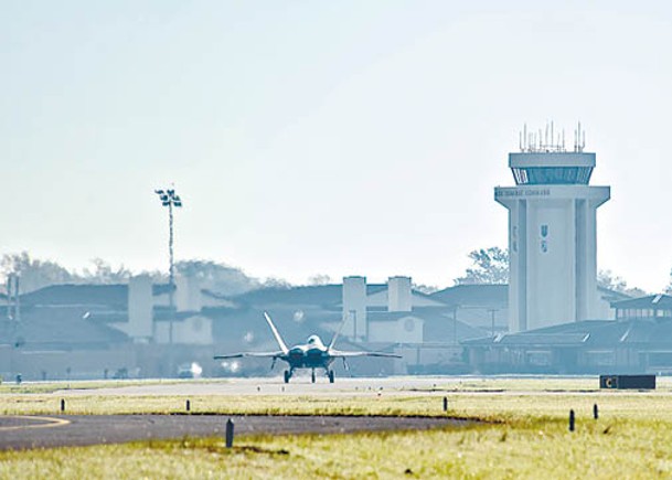 無人機群屢逼近維珍尼亞州蘭利空軍基地（圖）。