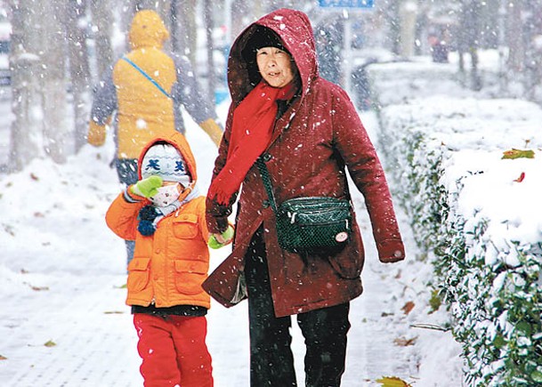 神州多地降雪。圖為山東。（中新社圖片）