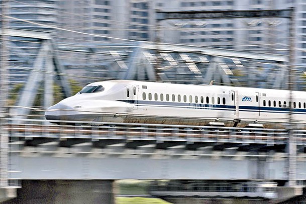 疑犯偷卡資料買新幹線車票後轉售。（Getty Images圖片）