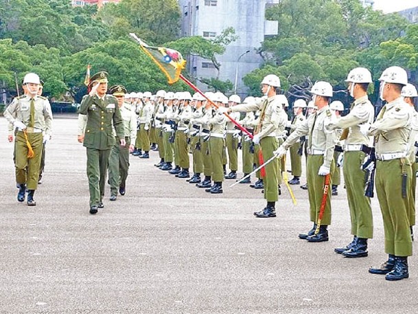 台灣軍方近期報告顯示，志願役部隊人數逐年遞減。