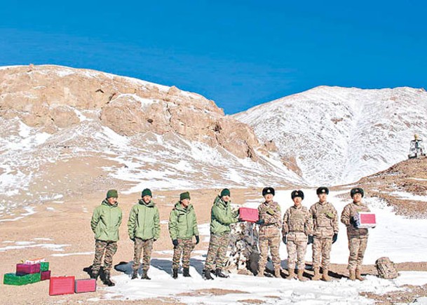 時隔4年  中印邊境軍隊協同巡邏