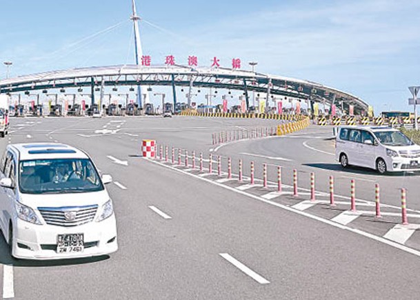 車輛可經港珠澳大橋抵達珠海。（中新社圖片）