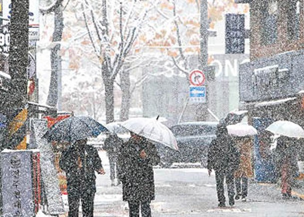 韓續現暴雪  陸路交通受阻