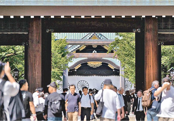 靖國神社月前遭人塗鴉。（Getty Images圖片）