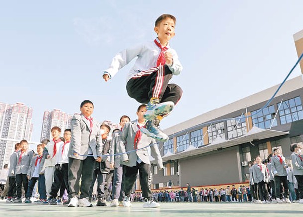 鄭州新規嚴限中小學生帶手機進校