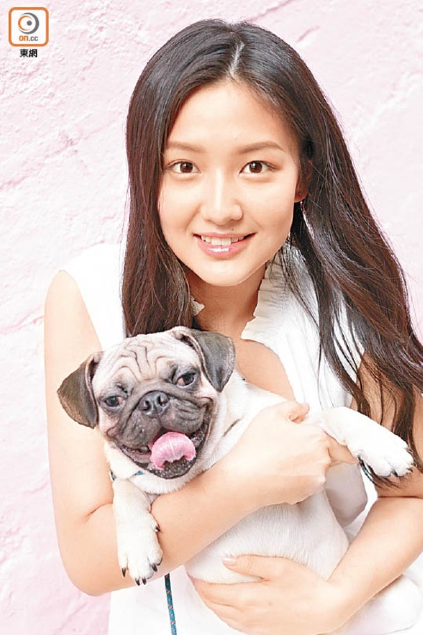 愛犬「阿強」最得譚旻萱歡心。