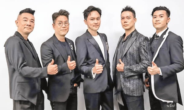 陳小春（左起）、林曉峰、張智霖、謝天華及梁漢文組成「大灣區五人組」，觀眾相當受落。