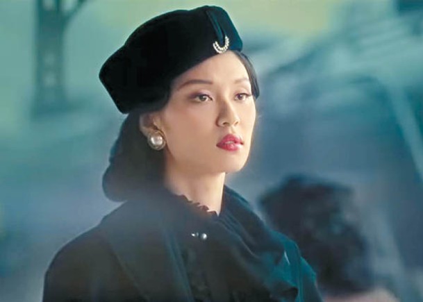 《梅艷芳》加推導演版，王丹妮神還原阿梅的經典廣告。