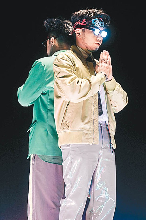 MC $oHo & KidNey新歌夠貼地，大受歡迎。