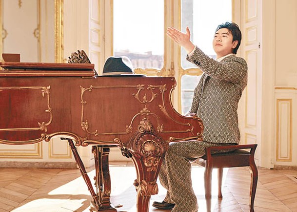 周杰倫邀得郎朗客串MV，為樂迷帶來一場波瀾萬丈的鋼琴對決。