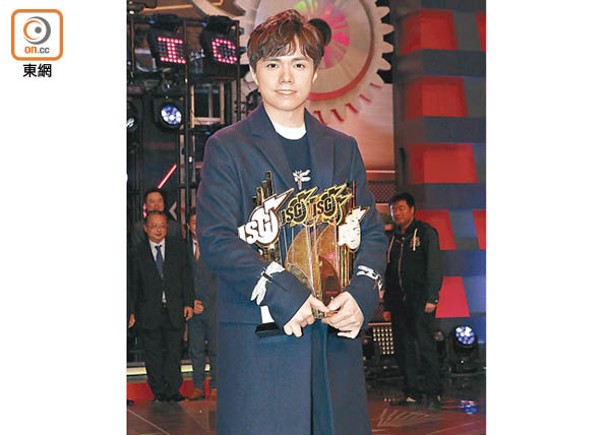 張敬軒一向攞獎冇停手，勢於《香港金曲》奪「男歌手大獎」。