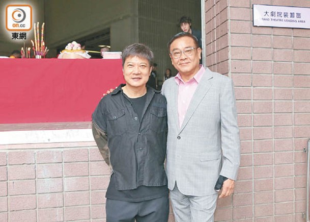 錢嘉樂（左）與爾冬陞推動香港影壇不遺餘力。