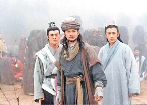黃日華於《天龍八部》中飾演喬峰。