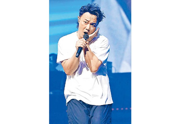 陳奕迅到台北開騷，徐濠縈夫唱婦隨，在當地打卡。