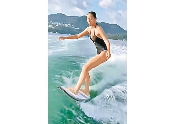 Amanda S.話在香港生活好幸福，有山有海，讓她試盡不同運動。
