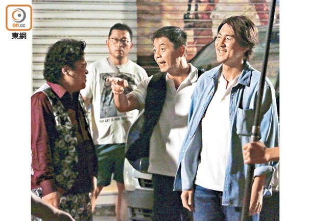 譚俊彥與韋家雄於旺角街頭做對手戲。