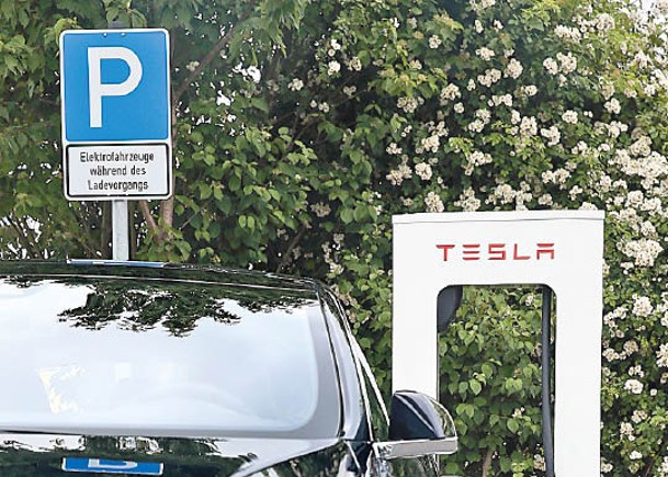 Tesla或最先開放德國、挪威及瑞典的充電網。