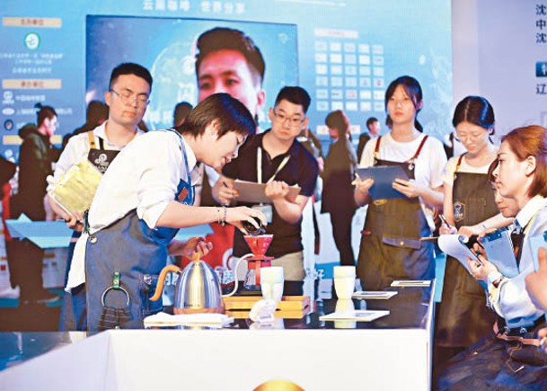 中國咖啡消費仍處於初期階段，未來市場潛力巨大。