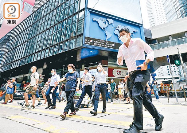 逾六成港企擬衝出本地