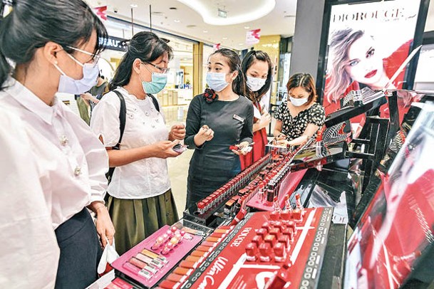 美妝國貨銷量增近7倍。