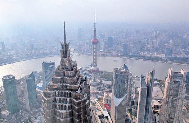 上海：中美爭霸持續升級，令一眾投資者不安。