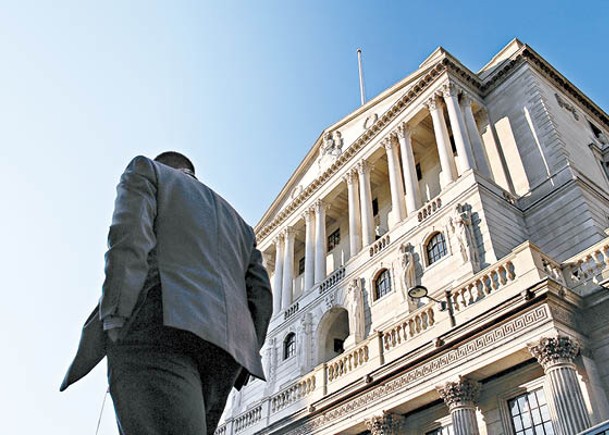 英倫銀行對經濟前景樂觀，變身「鷹」倫銀行。