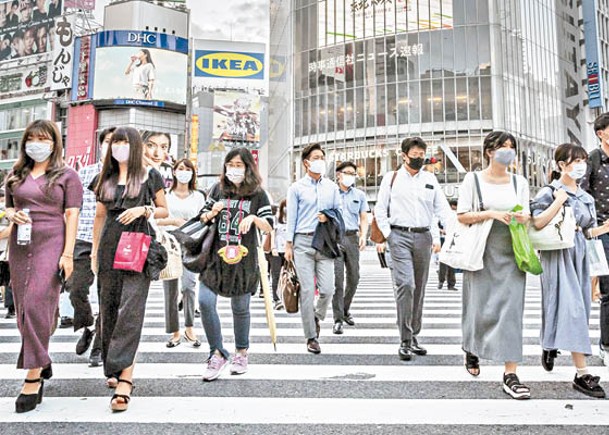 成本飛升 日可口可樂5月加價